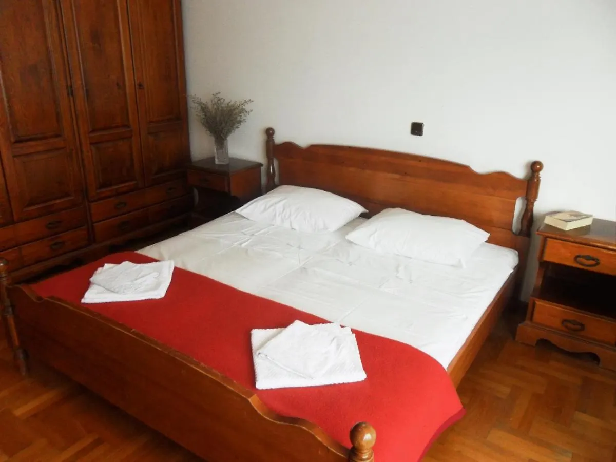 Hotel Villa Corona Donji Okrug