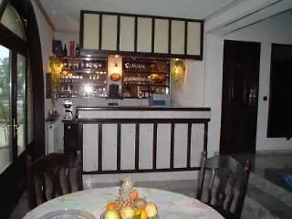 Hotel Villa Corona Donji Okrug