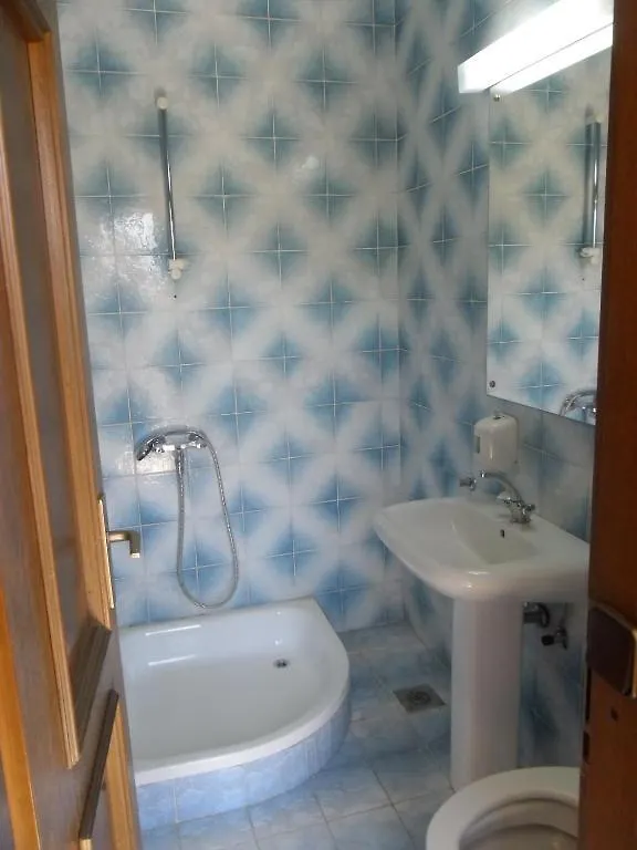 Hotel Villa Corona Donji Okrug